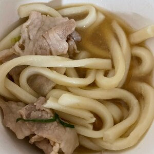 鍋の素活用●出汁たっぷりめの豚肉うどん鍋